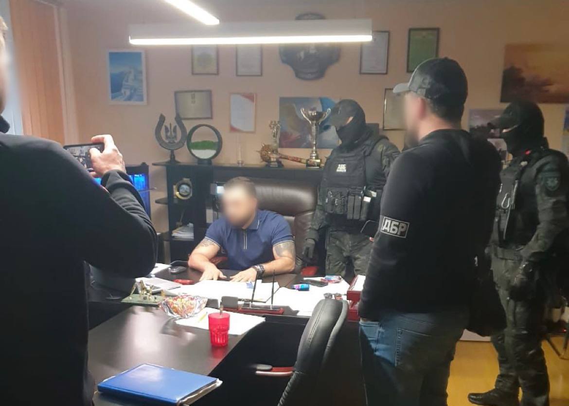 Керівників райвідділу поліції Дніпропетровської області підозрюють у кришуванні бандитів