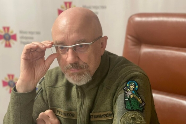 Резніков розкритикував ЗМІ і припустив, чому ціну на куртки для ЗСУ було занижено