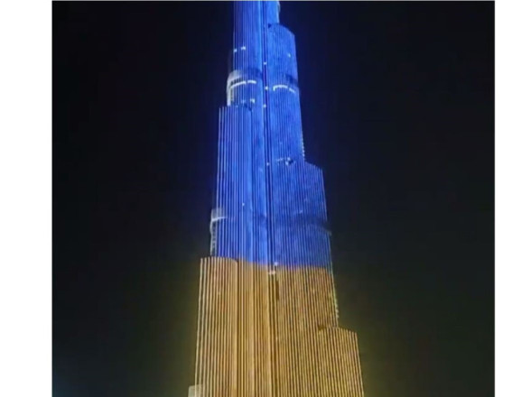 У Дубаї найвищий у світі хмарочос підсвітили кольорами українського прапора