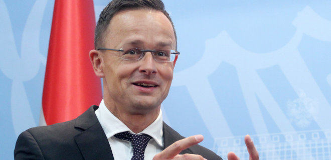 Глава МЗС Угорщини в Китаї звинуватив Європу у 