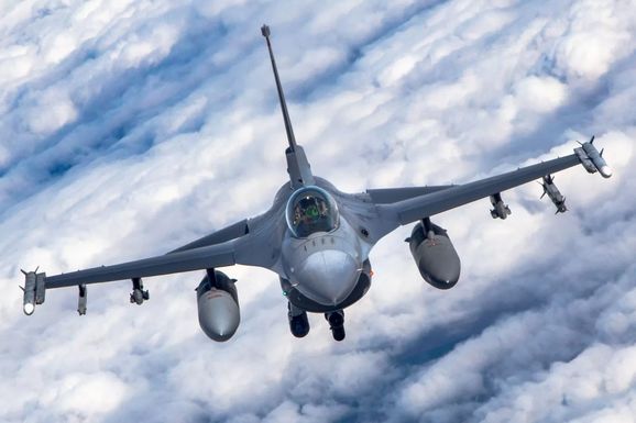 Широкий спектр фахівців, що навчатимуться на F-16, мають якомога швидше опанувати техніку - речник Повітряних сил ЗСУ