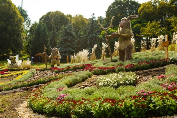У парку Співоче відкрито «Магічний сад» (фото)