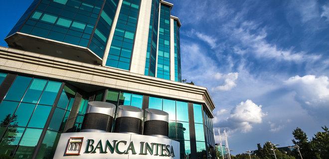 Один із найбільших банків Європи Intesa Sanpaolo може продати свої активи в Росії - Фото