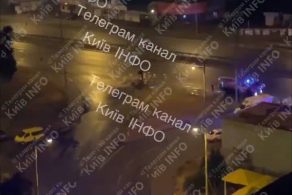 У Києві вибухнуло авто: є постраждалі