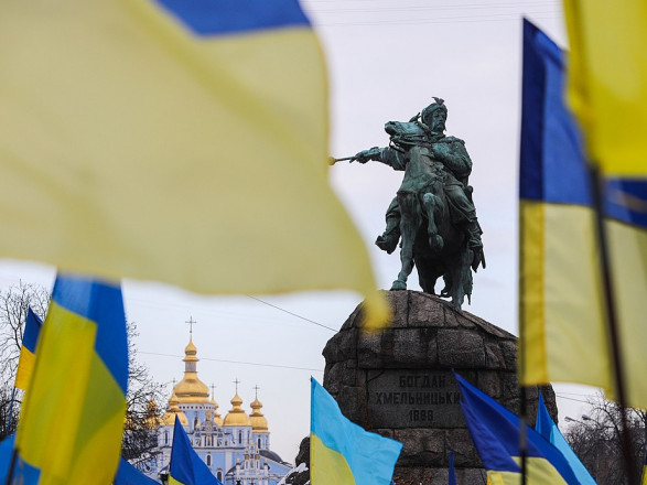 Українців найбільше об'єднують перемоги ЗСУ - опитування