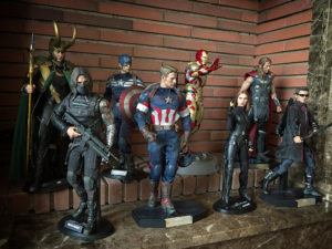 Почему стоит купить фигурки Hot Toys: советы от интернет магазина World of Comics