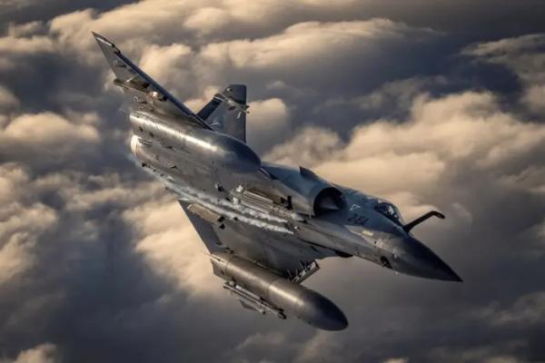 Коли Україна отримає перші літаки Mirage 2000? Заява МЗС Франції