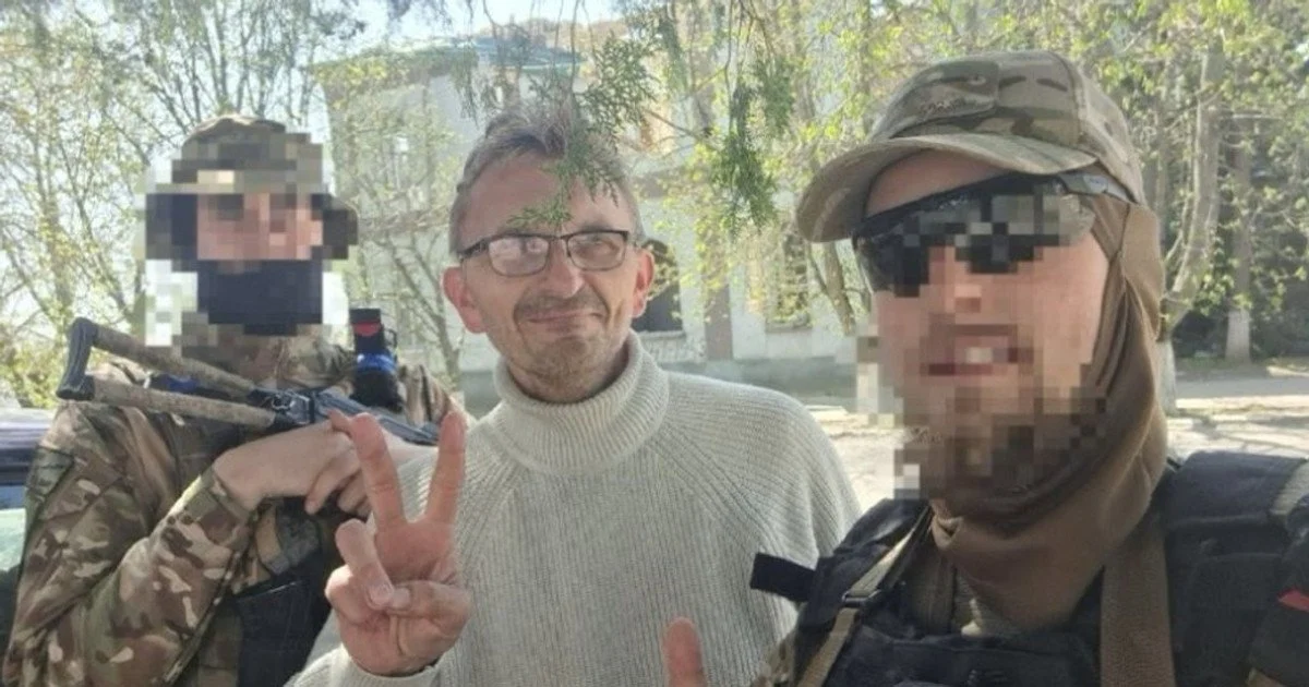 Кшиштоф Галос у Бериславі з бійцями ЗСУ Кшиштоф Галос у Бериславі з бійцями ЗСУ