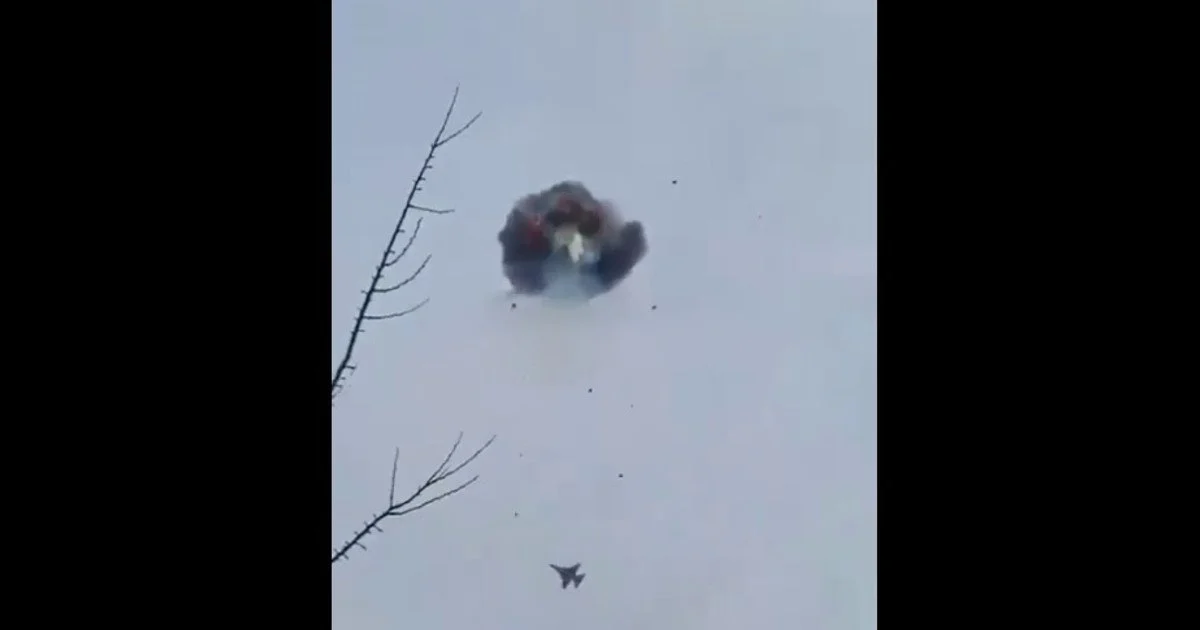 F-16 збиває ворожий Шахед