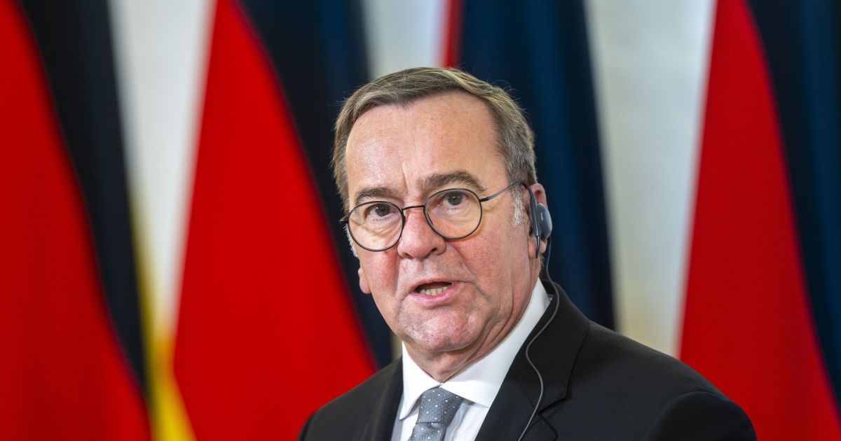 Мертва Україна вже завтра і пукання сумною д*пою: резонансні заяви глави Бундесверу Мертва Україна вже завтра і пукання сумною д*пою: резонансні заяви глави Бундесверу