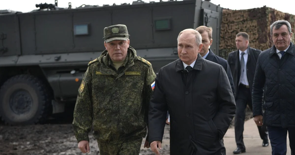 Валерій Герасимов та Володимир Путін