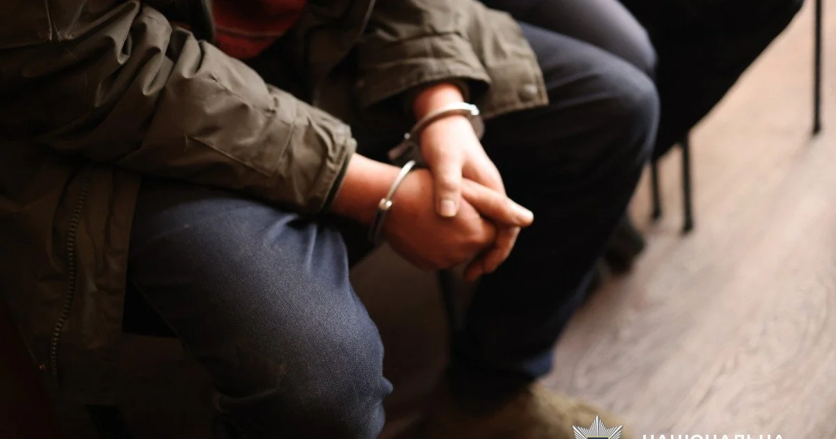У Миколаєві 33-річний чоловік поранив ножем патруль та ТЦК