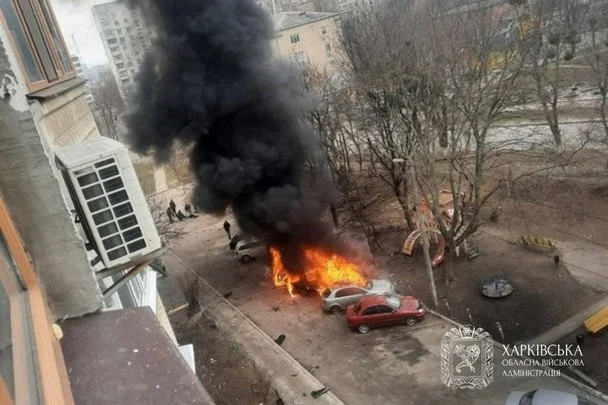 Удари були по Холодногірському та Новобаварському районах. / © Олег Синєгубов