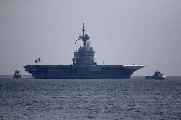 Французький авіаносець Charles de Gaulle. / © Associated Press