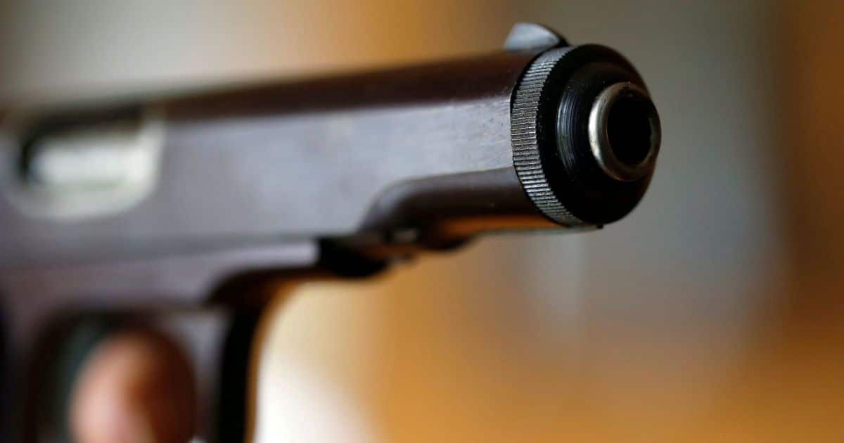 На Київщині батько застрелив свою доньку та наклав на себе руки