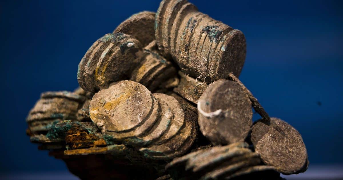 На грецькому острові виявили скарби, які пролежали під землею 3500 років На грецькому острові виявили скарби, які пролежали під землею 3500 років
