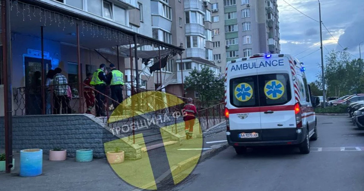 У Києві загинула людина через падіння з висоти У Києві загинула людина через падіння з висоти