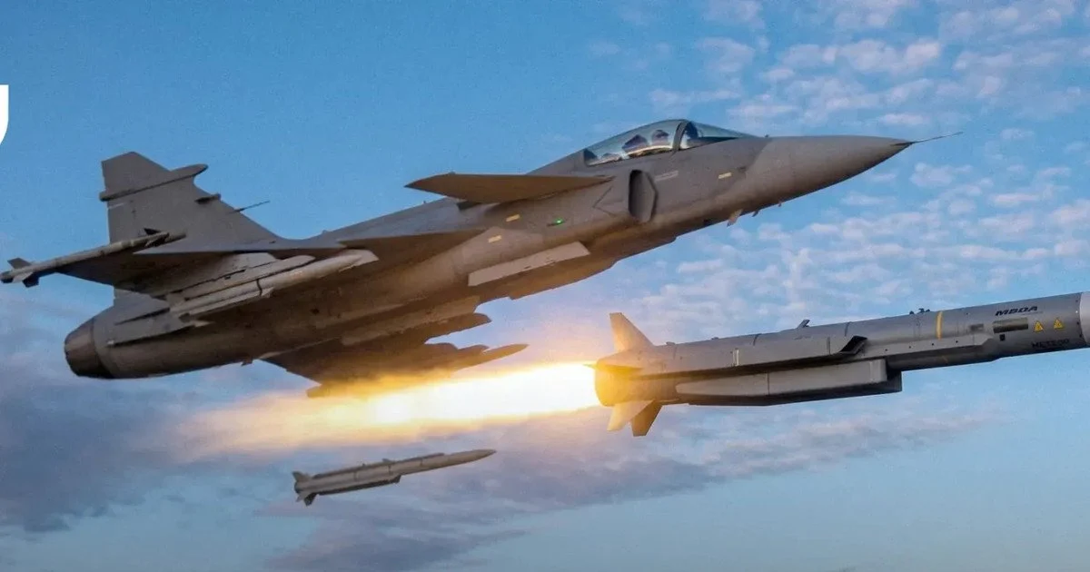 Винищувачі Gripen з ракетами Meteor Винищувачі Gripen з ракетами Meteor