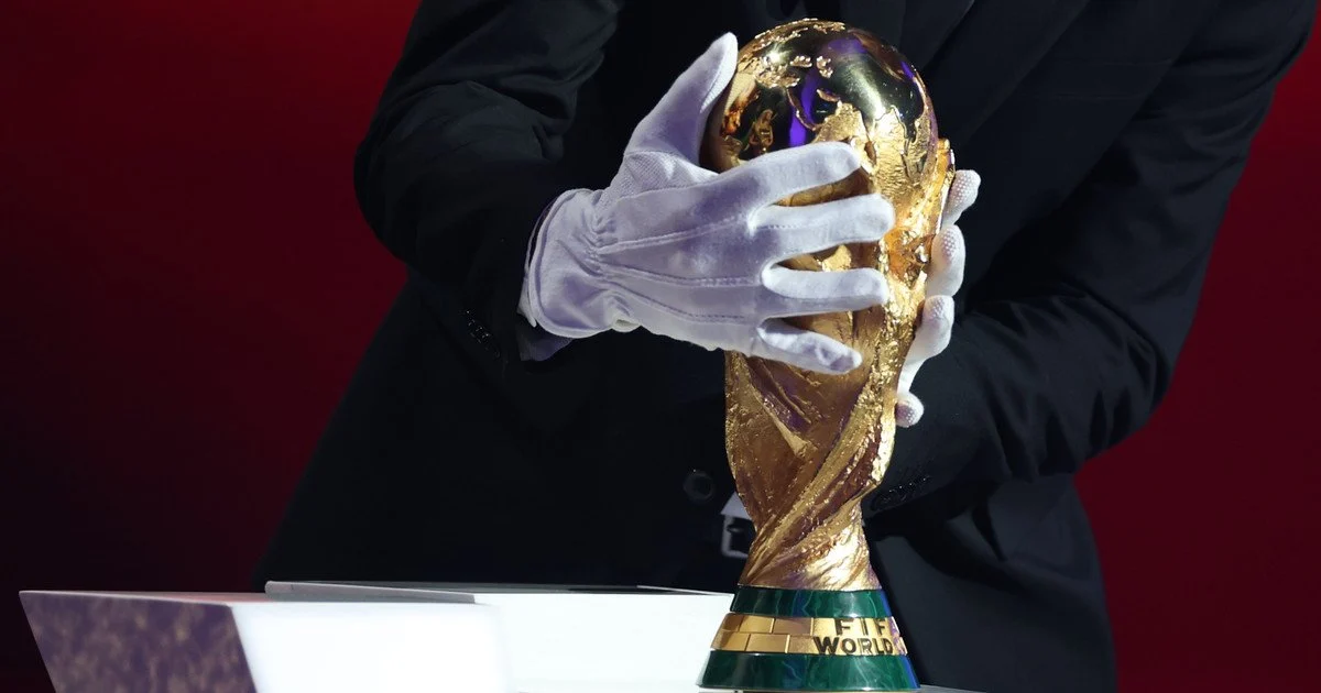 Кубок чемпіонату світу з футболу Кубок чемпіонату світу з футболу