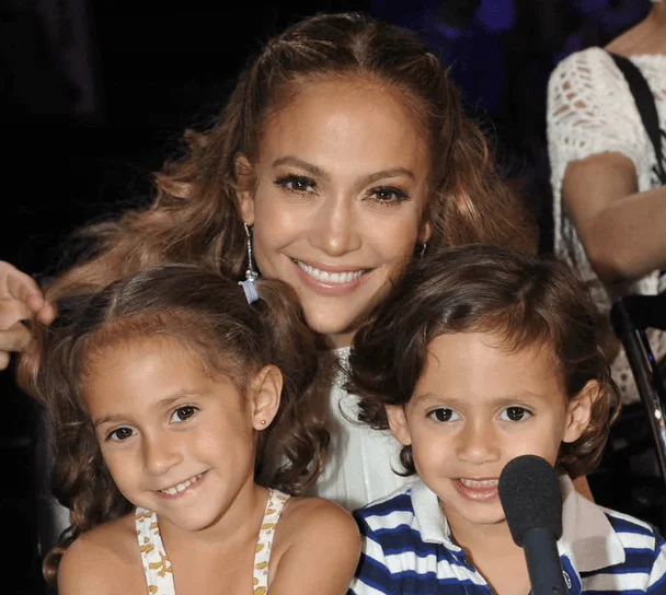 Дженніфер Лопес з донькою та сином / © instagram.com/jlo