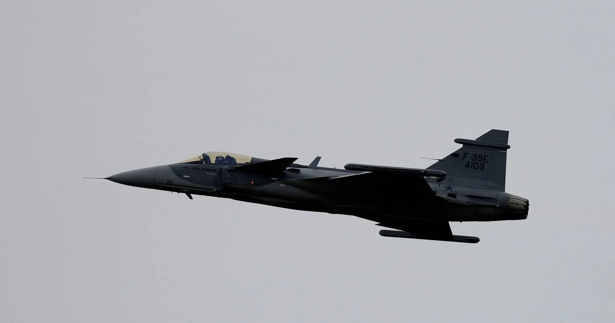 Винищувач Gripen Винищувач Gripen