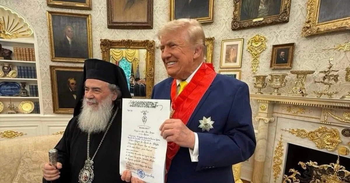 Патріарх Феофіл у Білому домі під час зустрічі з Дональдом Трампом. Фото jerusalem-patriarchate.info Патріарх Феофіл у Білому домі під час зустрічі з Дональдом Трампом. Фото jerusalem-patriarchate.info