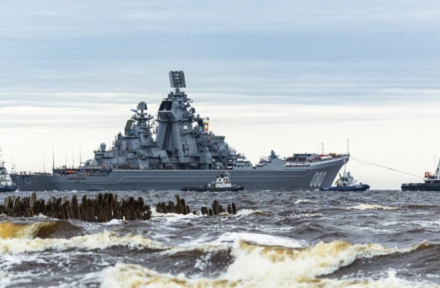 Навіщо Російській Федерації взагалі потрібен 40-річний атомний крейсер “Адмірал Нахімов”…