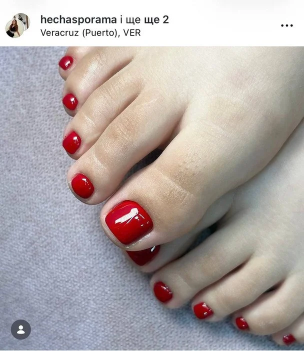 Педикюр після 50+. / © Instagram