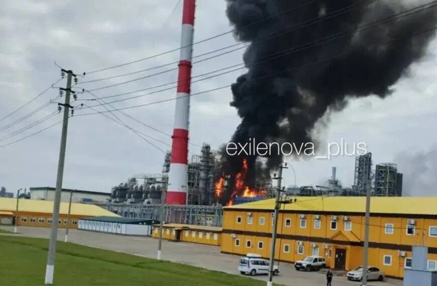 “Розумні” безпілотники охоплюють Татарстан, вибухи: нафтохімічний гігант Кремля під прицілом, ППО не…