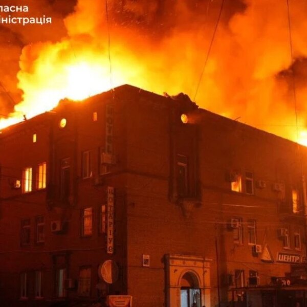 Місто зазнало нападу росіян, є жертви та постраждалі (фото)