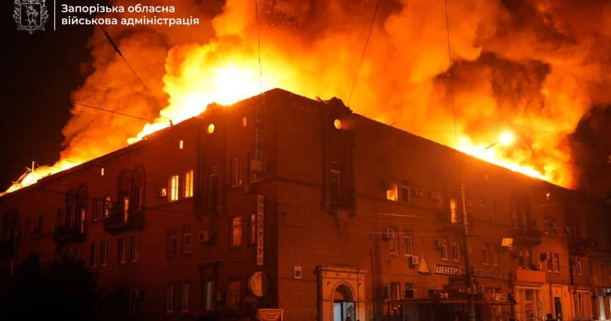 Росіяни атакували обласний центр: є загиблий та поранені (фото) Росіяни атакували обласний центр: є загиблий та поранені (фото)