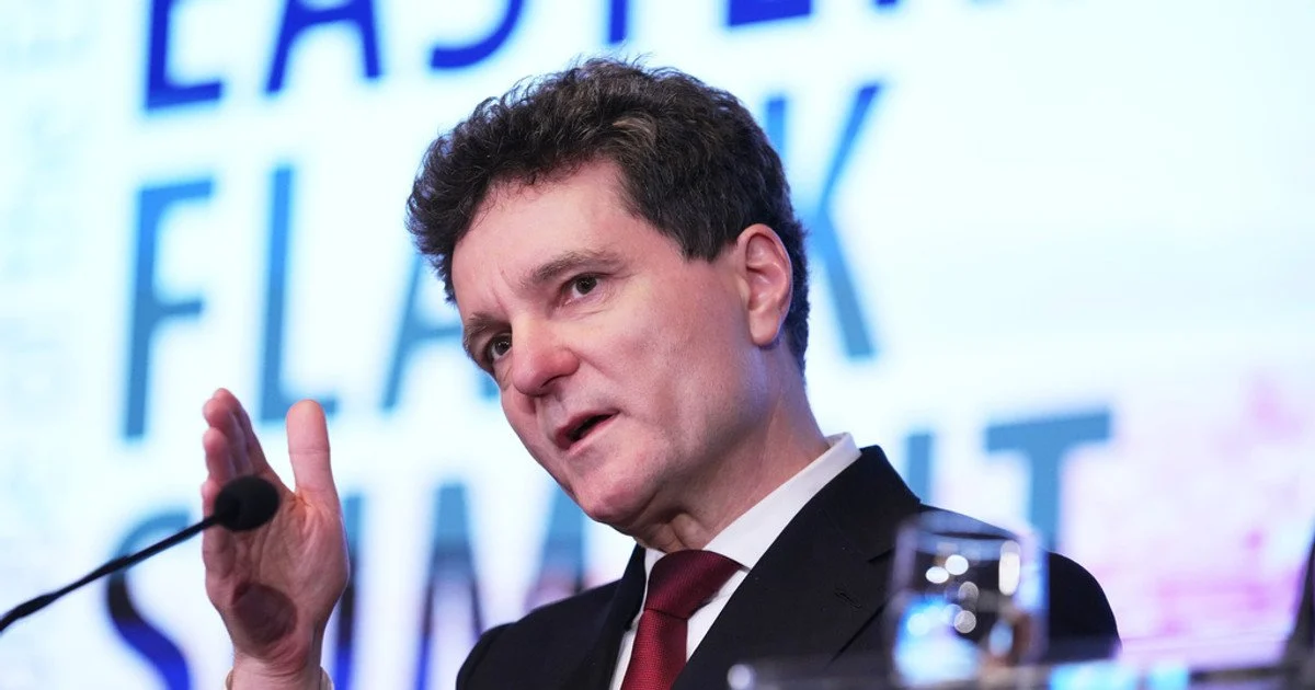 Президент Румунії Нікушор Дан Президент Румунії Нікушор Дан