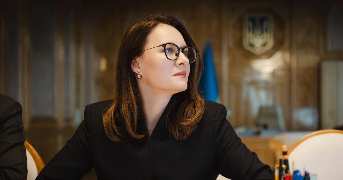 Кому підвищать зарплати в Україні: уряд уже виділив мільярди гривень