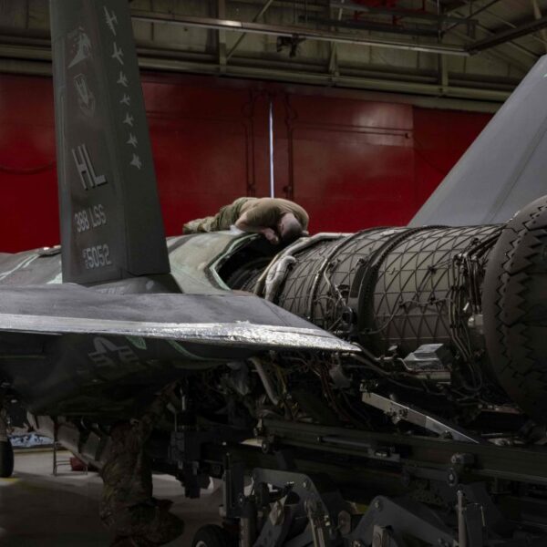 2025 фінансового року F-35 демонструє доволі обмежену готовність до повного&hellip;