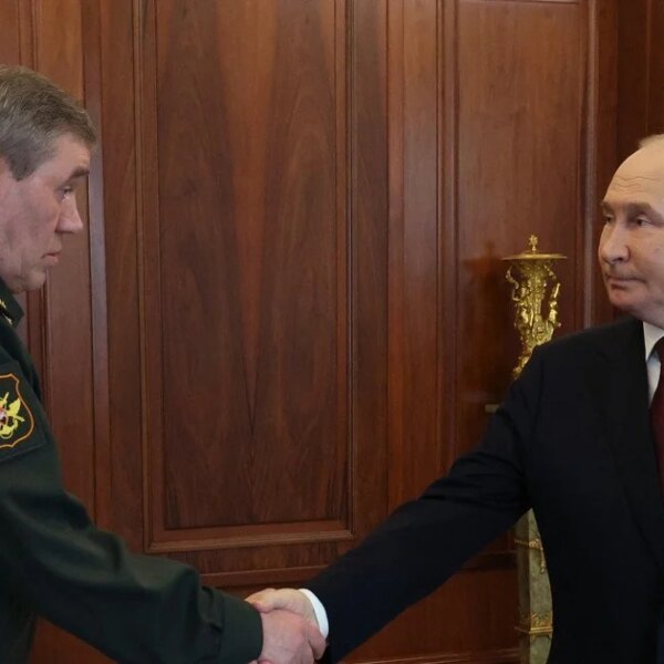 “Герасимов вдало висміяв дурня”: ЦПД глузує з заяв Путіна про&hellip;