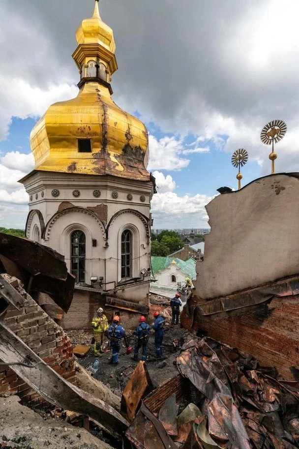 Наслідки російського удару по Києво-Печерській лаврі / © Генеральний штаб ЗСУ / Facebook