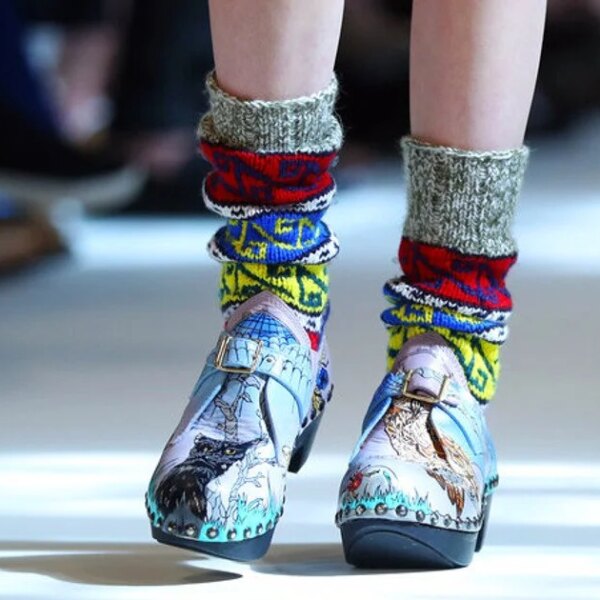 Дивовижне взуття — Valentino та Chanel започаткували тренд, що підкорює соцмережі