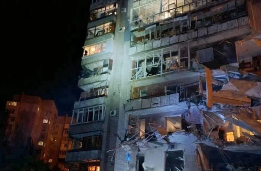 Росія здійснила щонайменше п’ять атак на Запоріжжя: частково зруйновано багатоповерховий будинок, пошкоджено…
