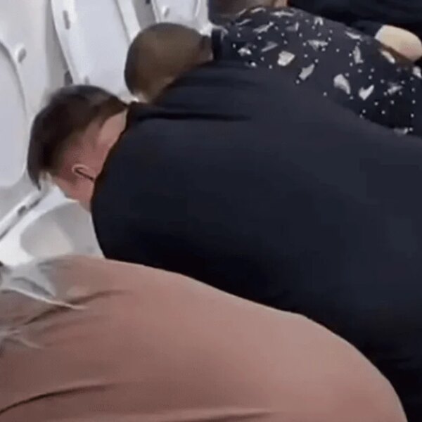 Громадяни РФ масово готові споживати воду з унітазів за грошову винагороду.