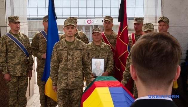 У Києві прощалися з литовським добровольцем Іґнасом Кайлюсом