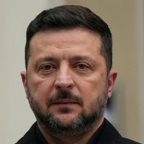 Президент Зеленський відвідав місце події в Києві, де масштаби руйнувань…