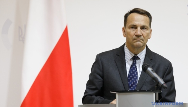 Сікорський: Ця зима може бути останньою надією Путіна зламати Україну