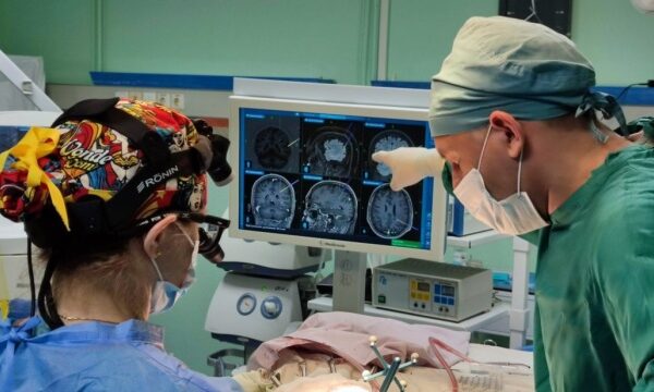 В Івано-Франківську вперше виконано хірургічне втручання на головному мозку для лікування тяжкої форми епілепсії