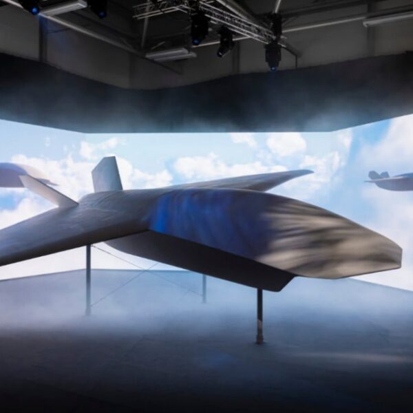 Bae Systems долучається до змагання безпілотних винищувачів зі своїм дроном Brontanax, який вони презентують як британську розробку.
